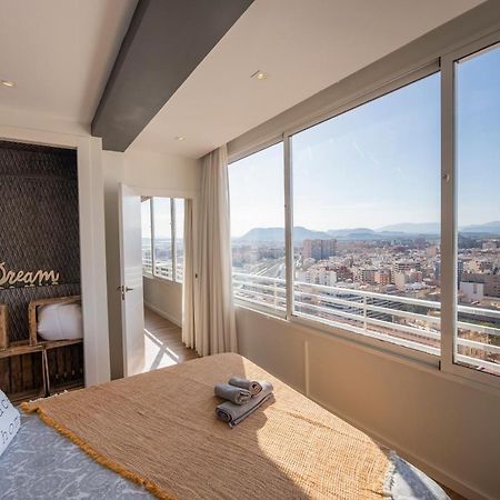 Charming Downtown Skyscrapper Apartment Alicante Exterior foto