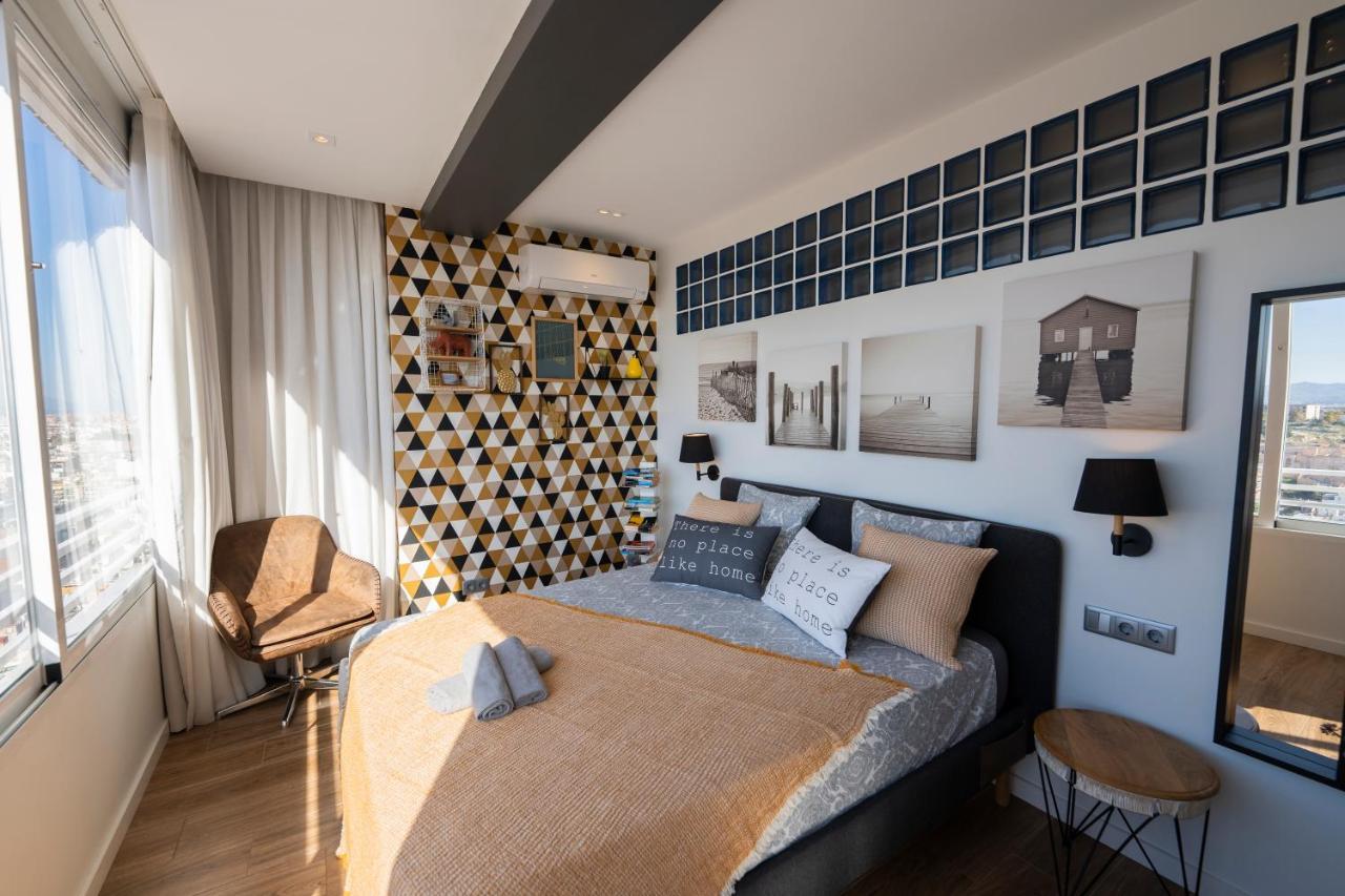 Charming Downtown Skyscrapper Apartment Alicante Exterior foto