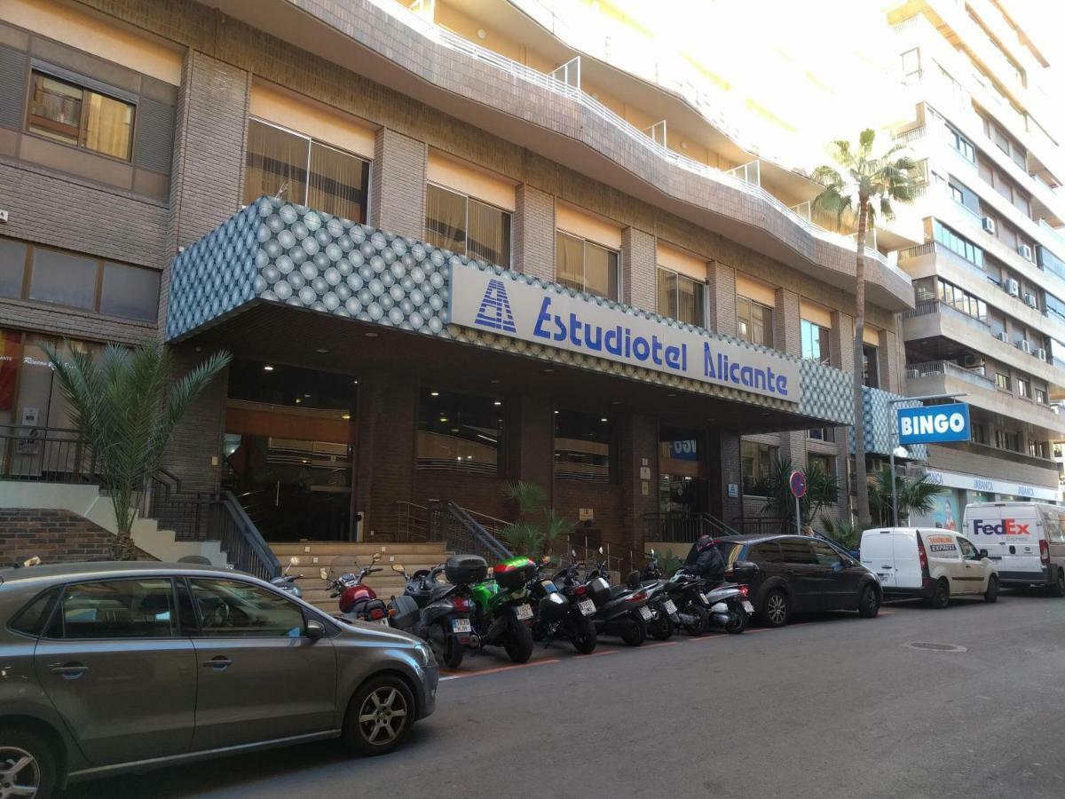 Charming Downtown Skyscrapper Apartment Alicante Exterior foto
